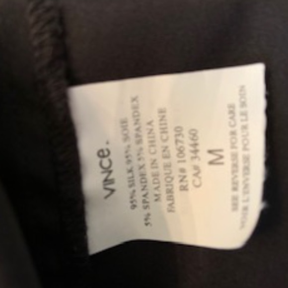 Vince silk scoop neck pullover  blouse - Picture 4 of 4